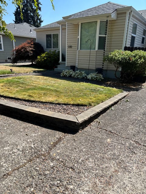 roommates in Salem Entire Place 2Bed.1Bath - cirtru.com