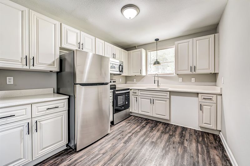 Top Host Updated Jacksonville Home Near Parks & Downtown! (id. 1664)
