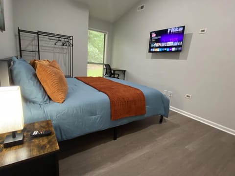 Live in Jonesboro (id. 36672)
