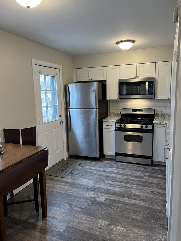 roommates in Peoria Heights Entire Place 2Bed.1Bath - cirtru.com