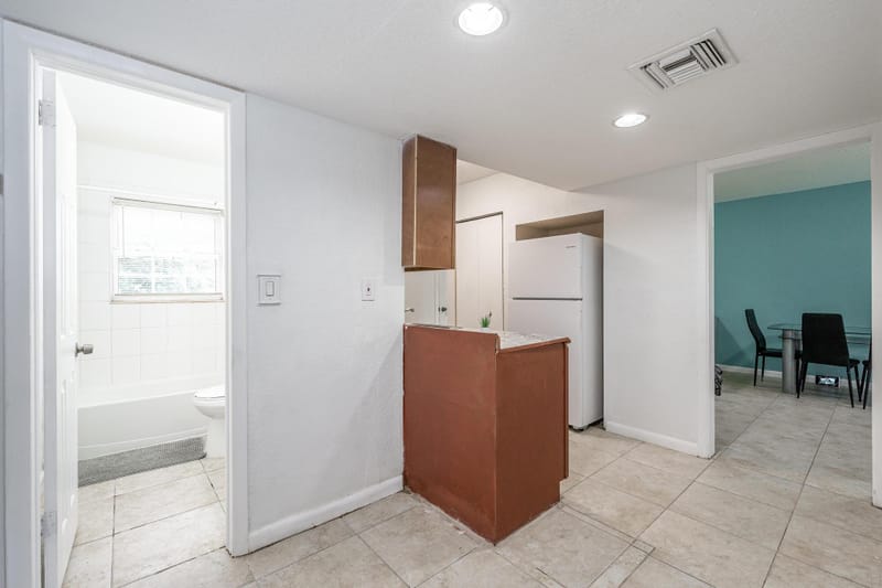roommates in Undisclosed, Fort Lauderdale, FL 33311 Live in Lauderdale Manors (id. 38844) - cirtru.com