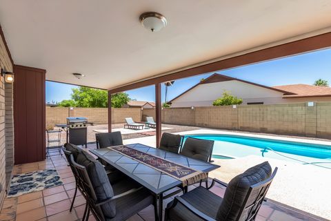 roommates in Undisclosed, Glendale, AZ 85306 Swimming Pool, High Speed Internet, Bi-weekly cleaning. (id. 8372) - cirtru.com