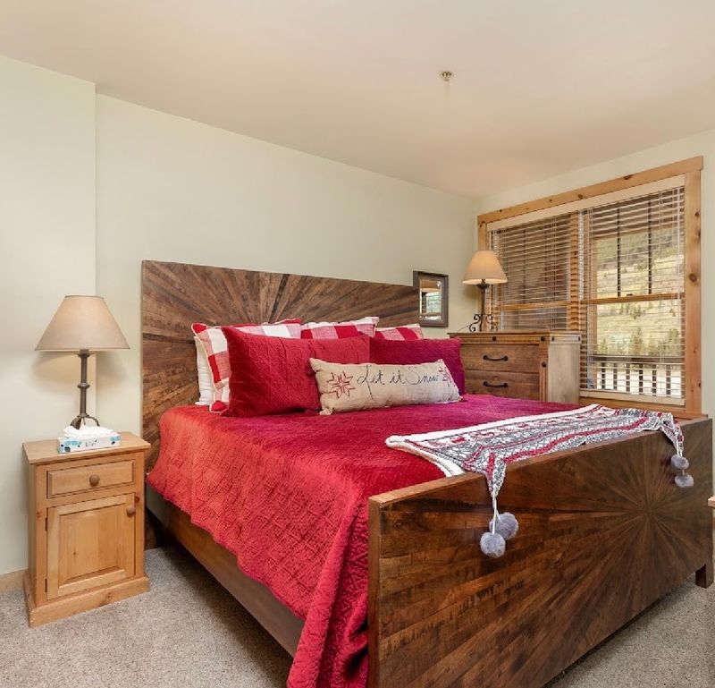 roommates in Keystone Entire Place 1Bed.1Bath - cirtru.com