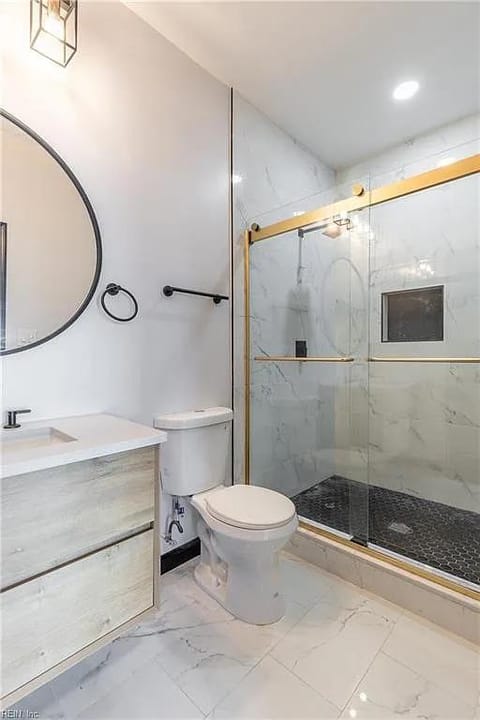 roommates in Undisclosed, Norfolk, VA 23523 Live in Campostella Heights (id. 12530) - cirtru.com