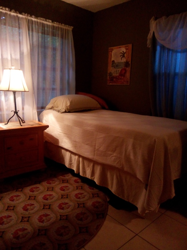 roommates in Hollywood Private Room in 2Bed.1Bath - cirtru.com