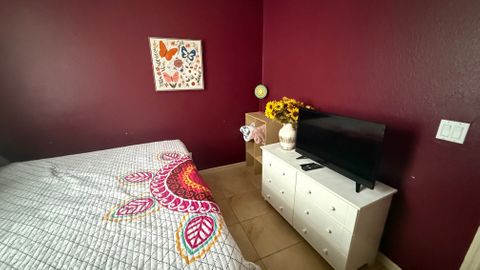 Private Room in 1Bed.1Bath