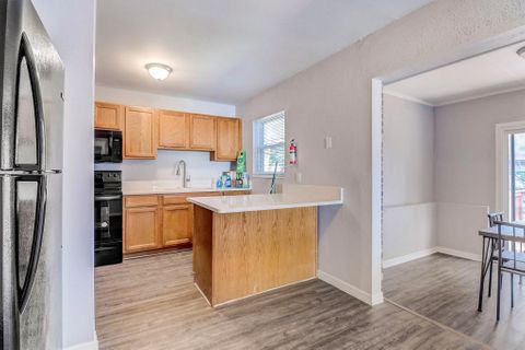 roommates in Undisclosed, Jacksonville, FL 32244 Caring Host, Newly Renovated, Large Backyard, in a Quiet, Centrally Located Neighborhood (id. 1672) - cirtru.com