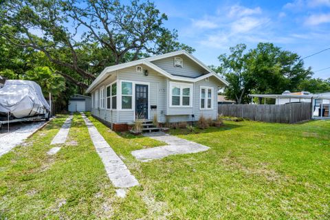 roommates in Undisclosed, Tampa, FL 33603 Amazing House  Great Rooms  Such a Cool Place to Live!! (id. 7395) - cirtru.com