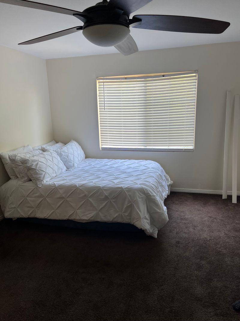 roommates in Lake Elsinore Private Room in 4Bed.3Bath - cirtru.com