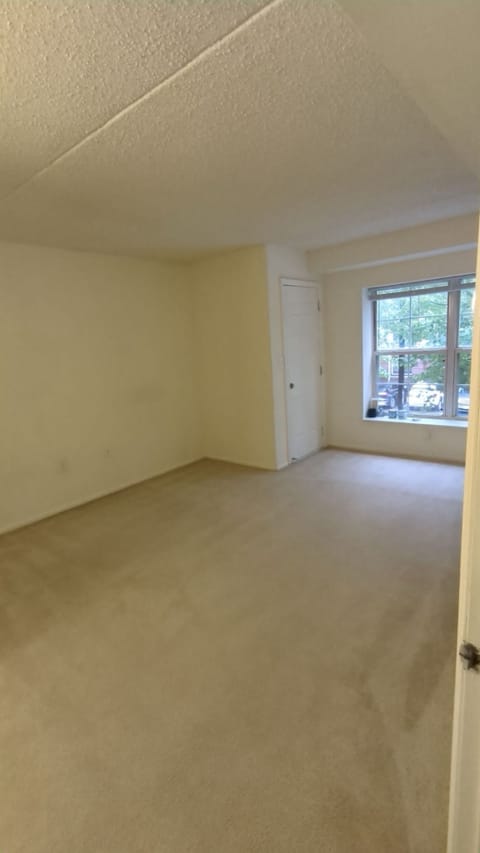 Private Room in 2Bed.2Bath
