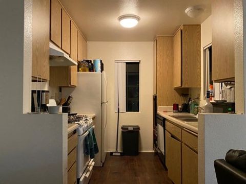 Private Room in 2Bed.2Bath