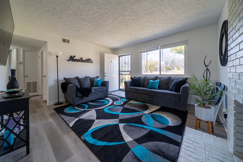 roommates in Nashville Entire Place 2Bed.1Bath - cirtru.com