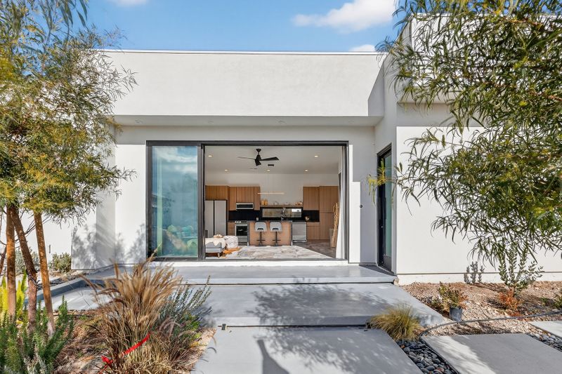 roommates in Las Vegas Entire Place 1Bed.1Bath - cirtru.com