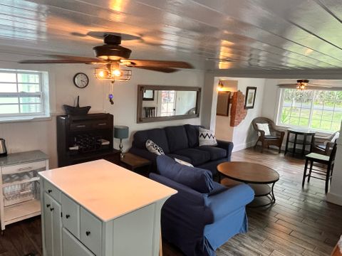 Entire Place 2Bed.1Bath