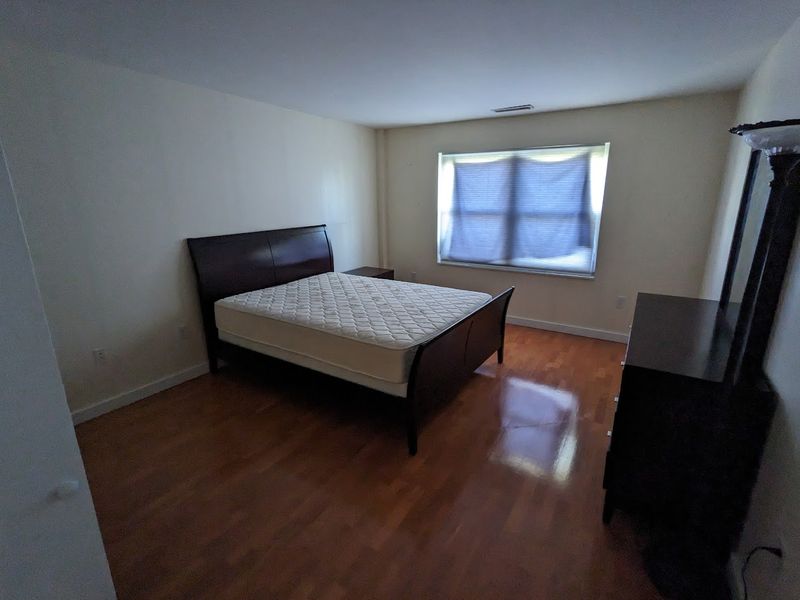 Private Room in 2Bed.1.5Bath