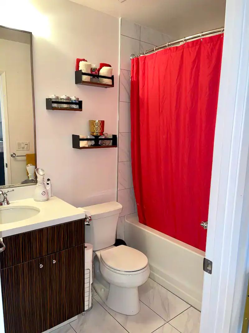 roommates in Los Angeles Entire Place 1Bed.1Bath - cirtru.com