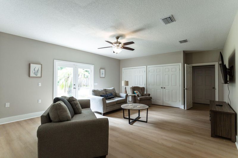 4BR / 1,800 Sq Ft Home w/ Pool + Hot Tub & Big Backyard (id. 27775)