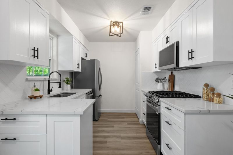 roommates in Austin Private Room in 4Bed.2Bath - cirtru.com