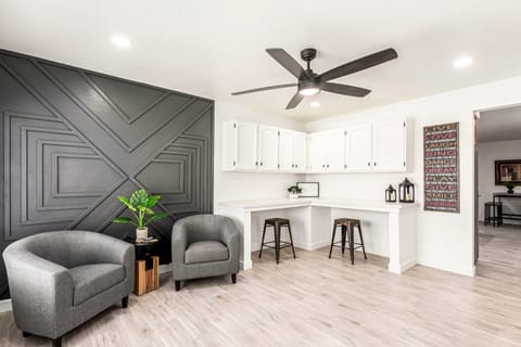 2x COMFORT & CLEANING!  |  Dual Fridges +  Dual Washers/Dryers |  Quarterly $ Member Rewards!  |  Mins to Mesa Riverview & ASU!  |  Respectful & Tidy Vibes Only! (id. 19671)