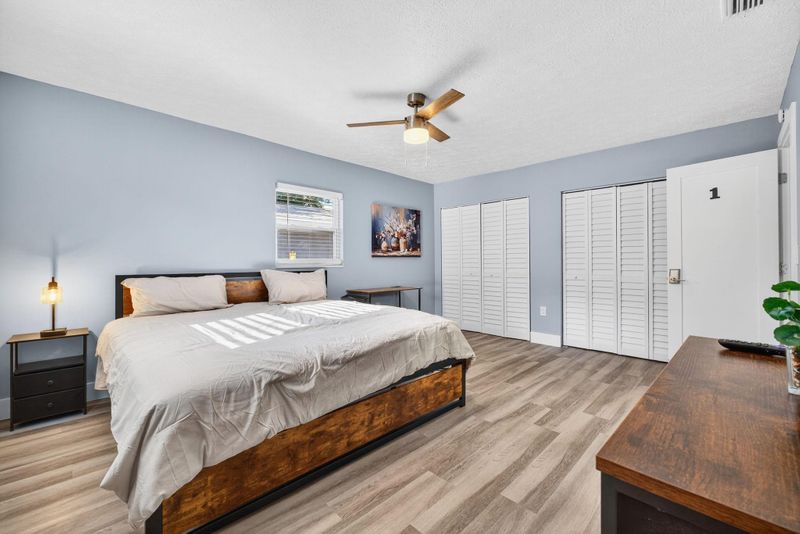 roommates in Undisclosed, Tampa, FL 33610 Highspeed WiFi  Smart TVs  2 Kitchens  NEWLY RENOVATED (id. 19231) - cirtru.com