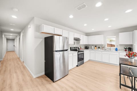 roommates in Undisclosed, Jacksonville, FL 32206 Brand New Remodeled PadSplit | Private Bathroom Rooms Available | Full Kitchen | Near Downtown (id. 45776) - cirtru.com