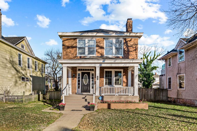 roommates in Undisclosed, Richmond, VA 23222 High-quality renovated  house in Brookland Park mins away from VCU, 64-195-95, 76, Scotts Addition, baseball stadium, groceries, and bus stops. Massage Chair, adjustable Veri-standing desk, 12" pillowtop mattress, mini fridge with large back patio. (id. 6463) - cirtru.com