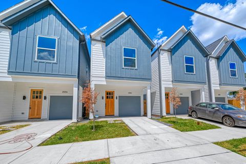 roommates in Undisclosed, Houston, TX 77020 Furnished Private Room in EaDo Houston SFH | All Bills Paid | Near Downtown & Stadiums (id. 16063) - cirtru.com