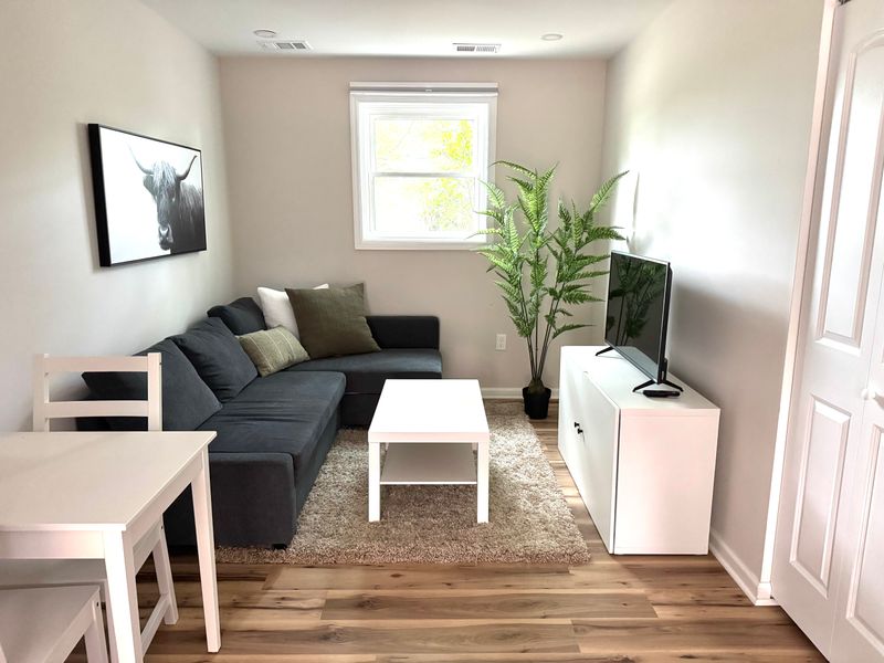 roommates in Leesburg Entire Place 1Bed.1Bath - cirtru.com