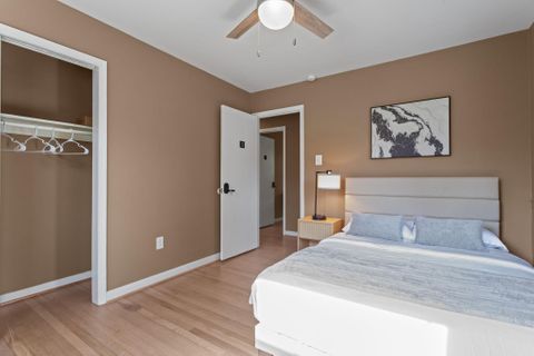 Clean, Quiet  Newly Renovated Home • Workspace in Every Room • Fast Wi-Fi • All Utilities Included • Parking Available (id. 32686)