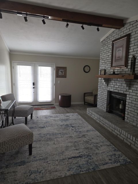 Mandarin Home on quiet Cul-de-Sac (id. 14269)