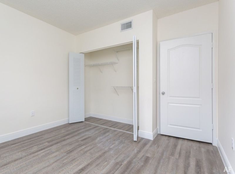 Shared Room in 2Bed.2Bath