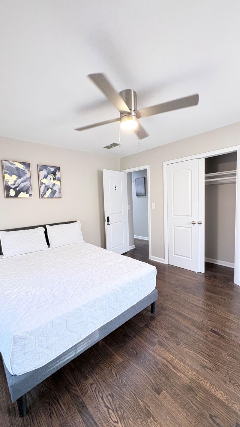 roommates in Undisclosed, Ellenwood, GA 30294 Spacious, Peaceful room near downtown Atlanta, Airport, Stone Mountain (id. 17330) - cirtru.com
