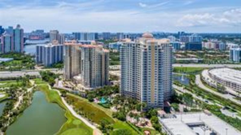 roommates in Aventura Room2Bed.2Bath - cirtru.com