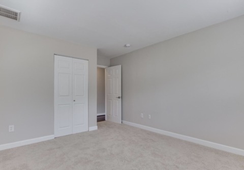 roommates in Sterling Private Room in 4Bed.2Bath - cirtru.com