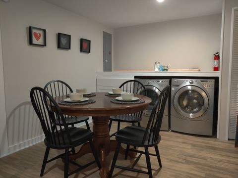 Entire Place 2Bed.1Bath