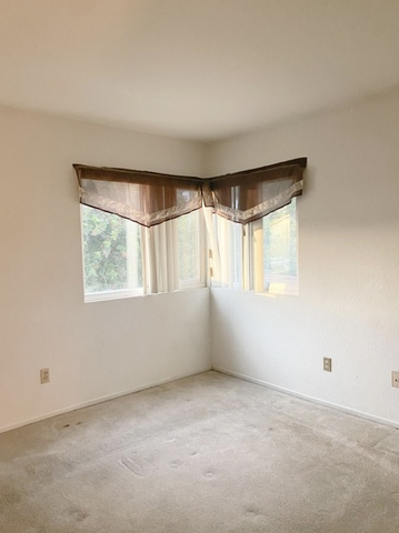 Private Room in 3Bed.2Bath