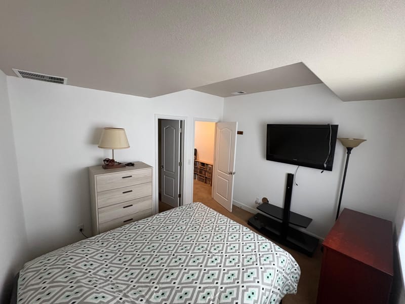Premium Room + Private Bath | Maid Service | Aurora 80015 (id. 46012)