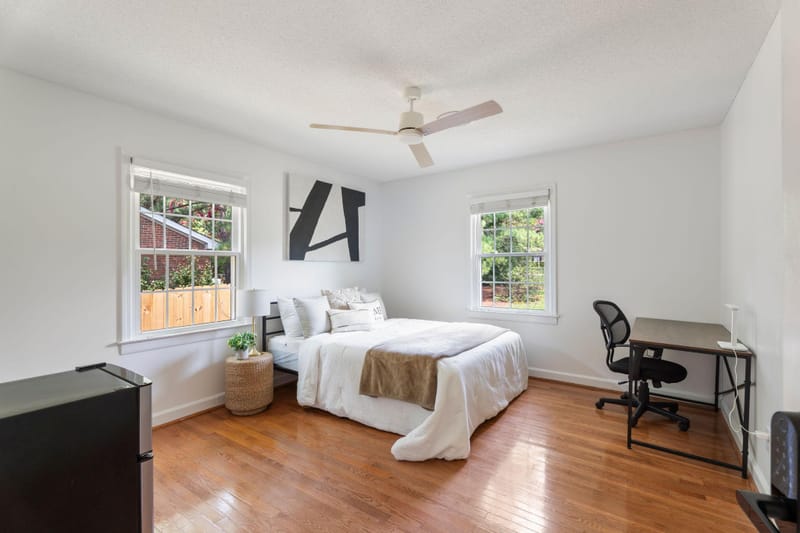 roommates in Undisclosed, Raleigh, NC 27604 NEW in Northeast Raleigh!!  Modern Newly Renovated Rooms/ 3G High speed Internet/ Quiet Neighborhood/ Near Capital Blvd (id. 37168) - cirtru.com