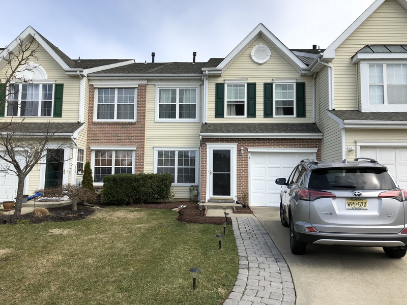roommates in Mount Laurel 1 Furnished Room For Indian Female - cirtru.com