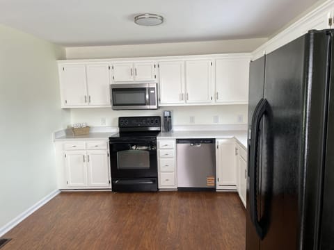 High Point Home Close to Hospital and University (id. 36420)