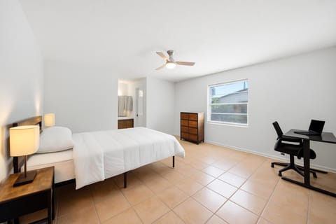 Spacious Rooms in Oldsmar/North Tampa Bay (id. 17812)