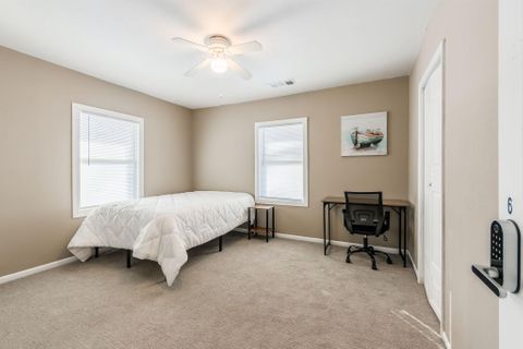 roommates in Undisclosed, Kansas City, MO 64128 SUPER HOST  newly renovated house. Spacious rooms. Off street parking (id. 9587) - cirtru.com