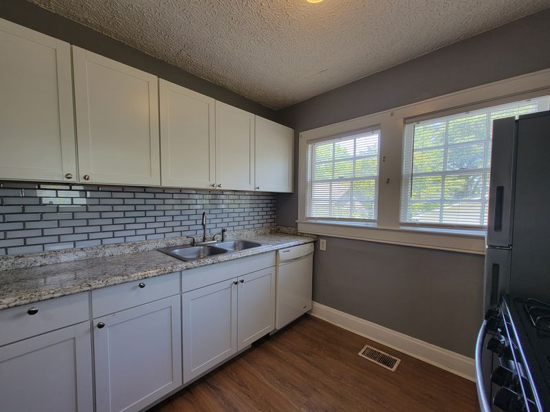 roommates in East Point Room1Bed.1Bath - cirtru.com