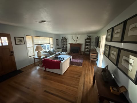 Room2Bed.1.5Bath