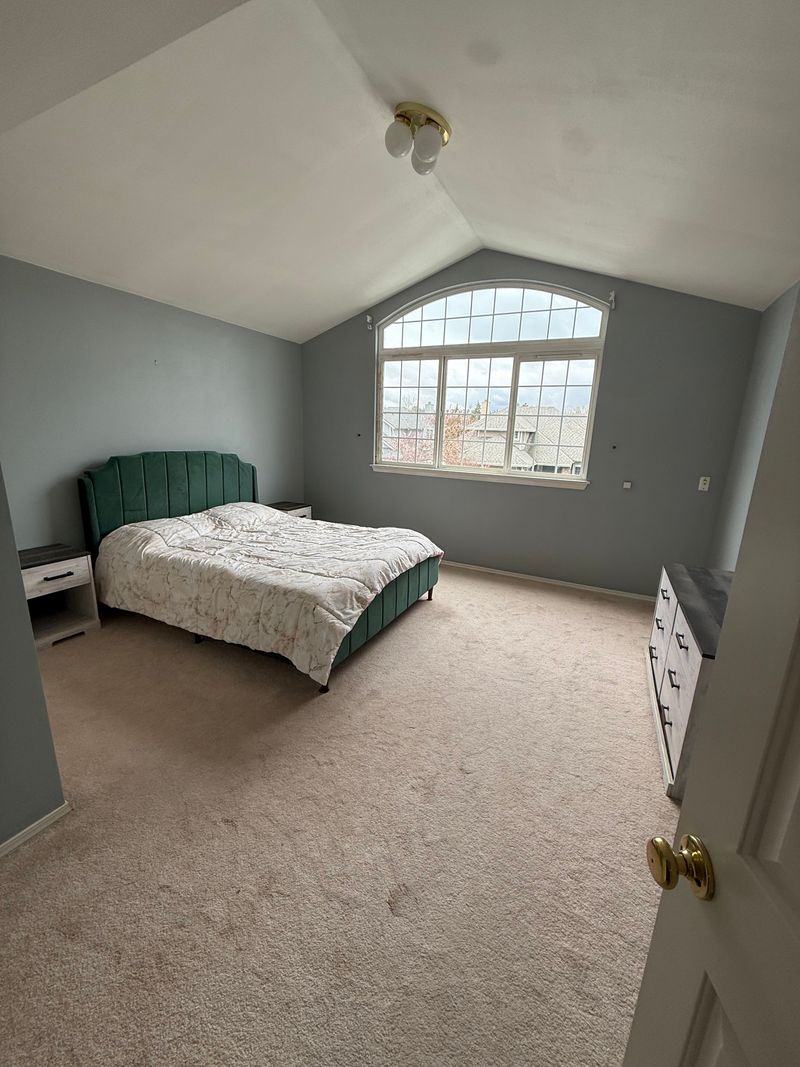 roommates in Kirkland Private Room in 1Bed.1Bath - cirtru.com