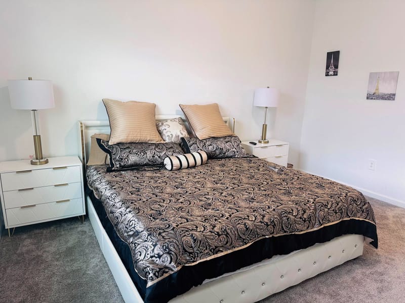 roommates in Undisclosed, Eagle Lake, FL 33839 Eagle Lake Resort Style 15minsLegoland & 45minsDisney Private Bedroom Club house ‍Pool Gym  Desk TV Washer (id. 19080) - cirtru.com