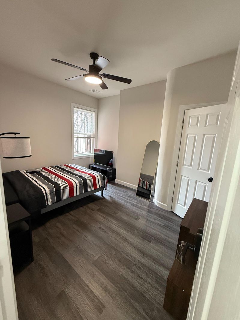 roommates in Undisclosed, Baltimore, MD 21201 Modern Renovated Home Near Downtown  Close to UMMC, Transit & More – Move-In Ready . (id. 14918) - cirtru.com