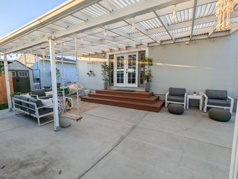 roommates in San Diego Private Room in 2Bed.1.5Bath - cirtru.com