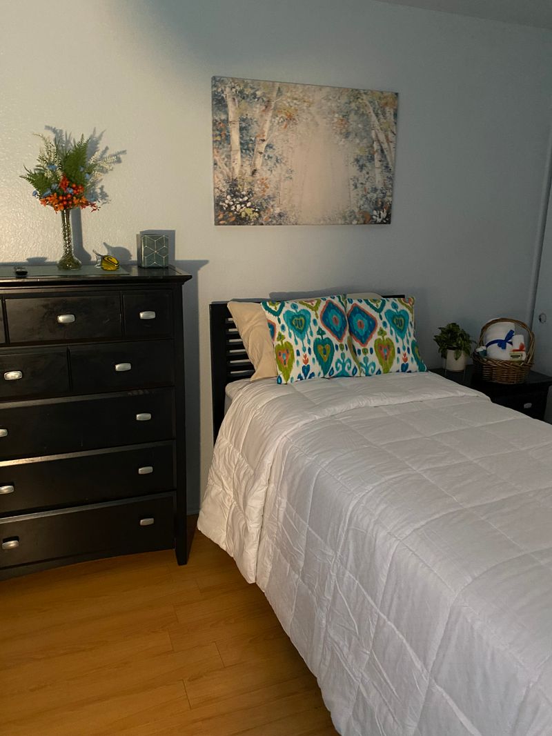 roommates in Fontana Private Room in 3Bed.2.5Bath - cirtru.com