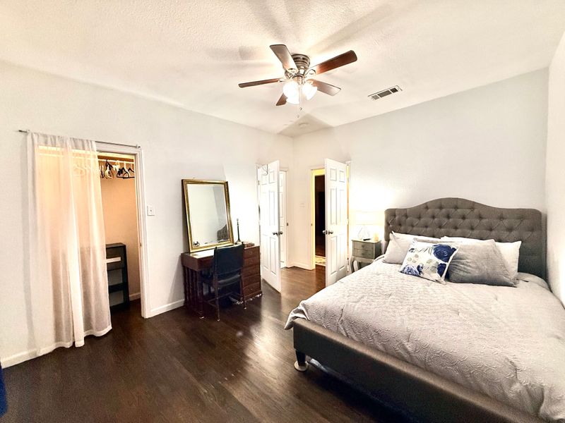 roommates in Bonham Private Room in 3Bed.1Bath - cirtru.com
